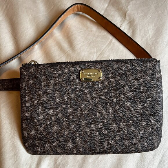 Michael Kors waist belted bag - Picture 1 of 5